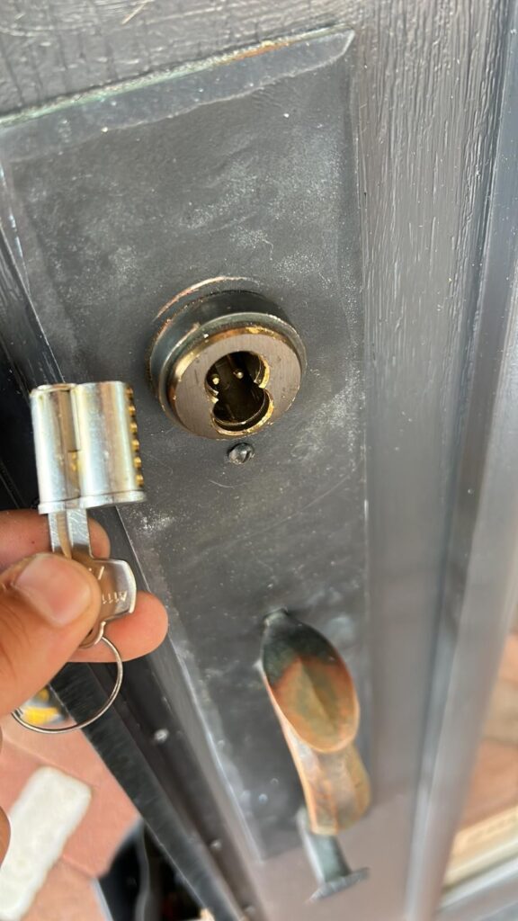 Ic core lock rekey in Callahan, FL