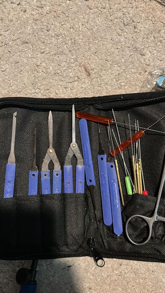 Key extraction tools in St. Johns, FL