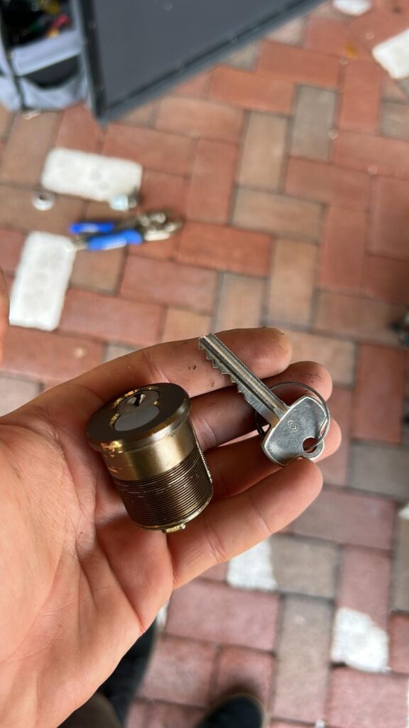 Match key to lock in Deerwood, FL