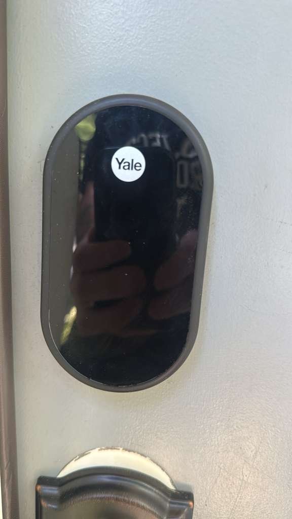 Yale keypad lock locksmith in Deerwood, FL